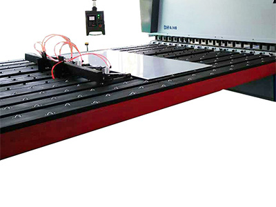 Cizalla CNC